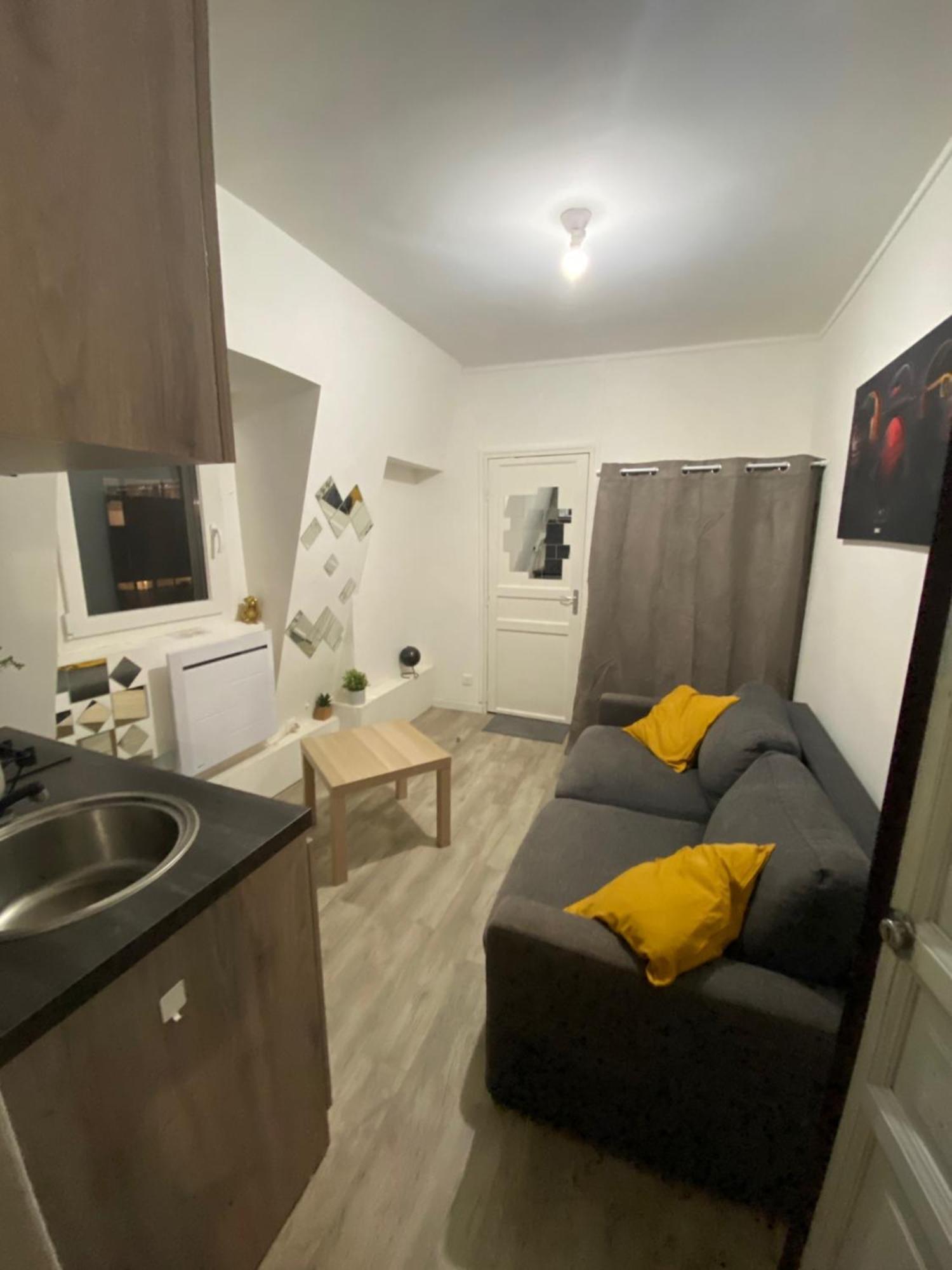 Cosy Et Moderne Dans Le Centre Anime De Apartment